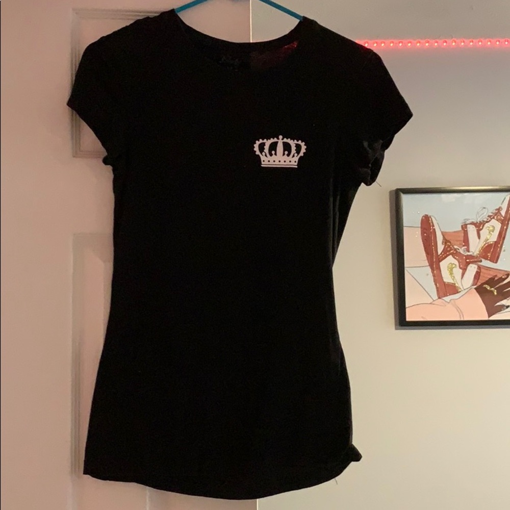 graphic tee